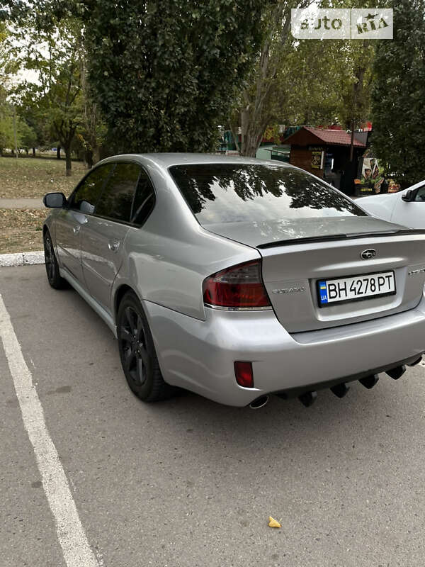 Subaru Legacy (2008)