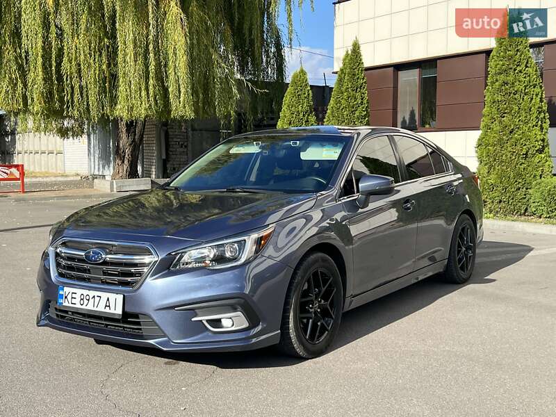Subaru Legacy (2017)