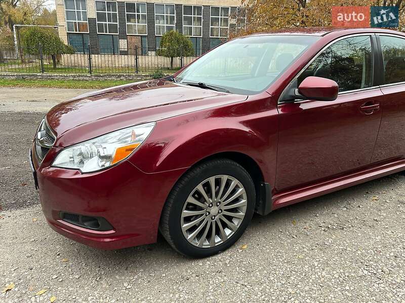 Subaru Legacy (2012)