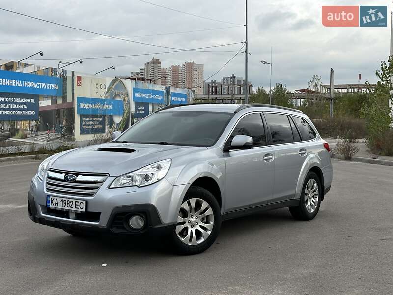Subaru Legacy (2013)