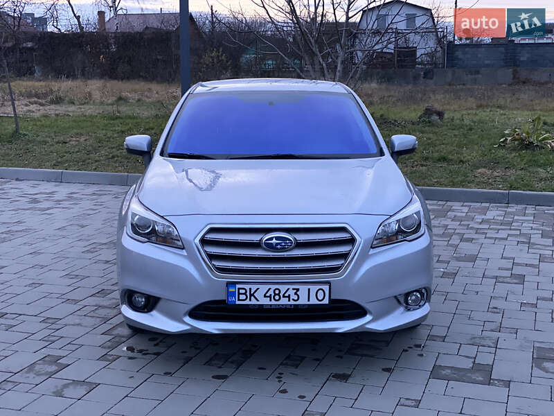 Subaru Legacy (2016)