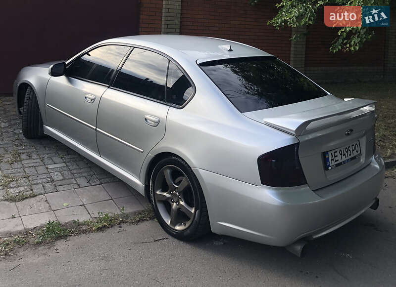 Subaru Legacy (2004)