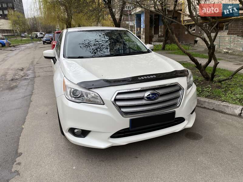 Subaru Legacy (2016)