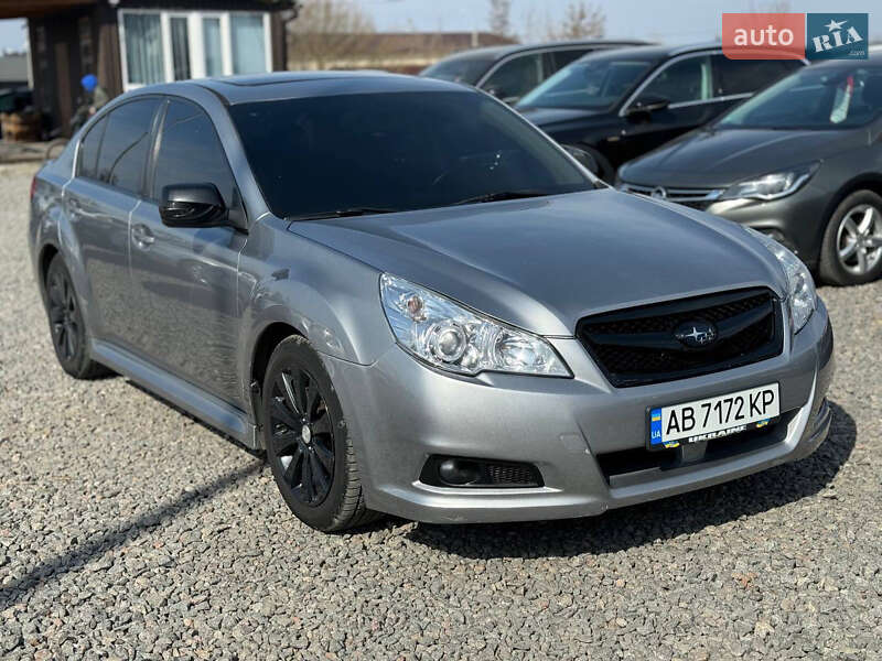 Subaru Legacy (2011)