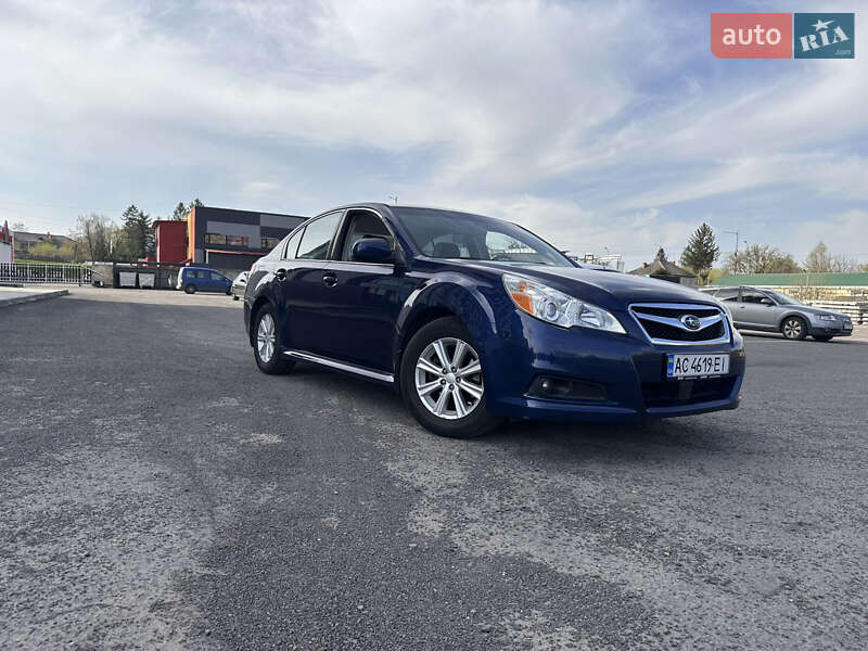 Subaru Legacy (2011)
