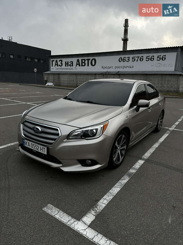 Subaru Legacy (2016)