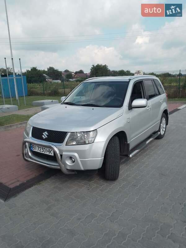 Suzuki Grand vitara (2008)