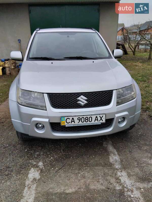 Suzuki Grand vitara (2006)