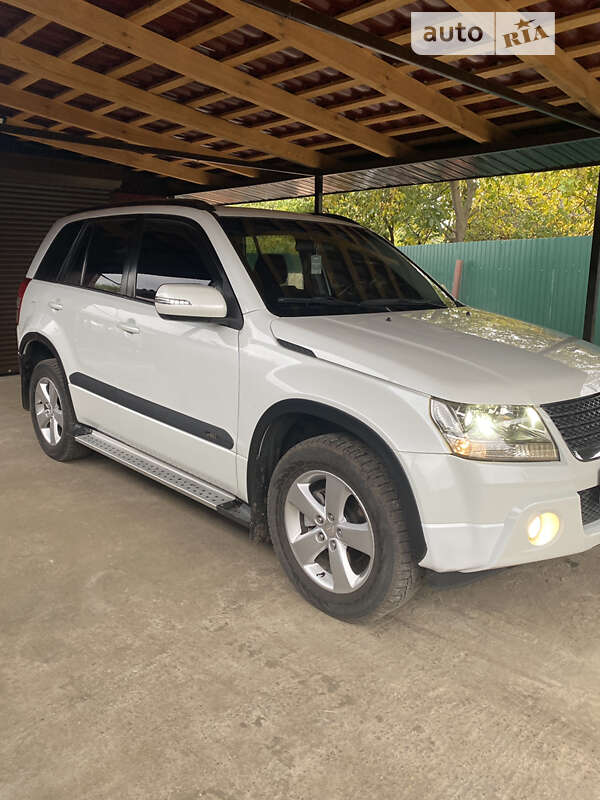 Suzuki Grand vitara (2010)