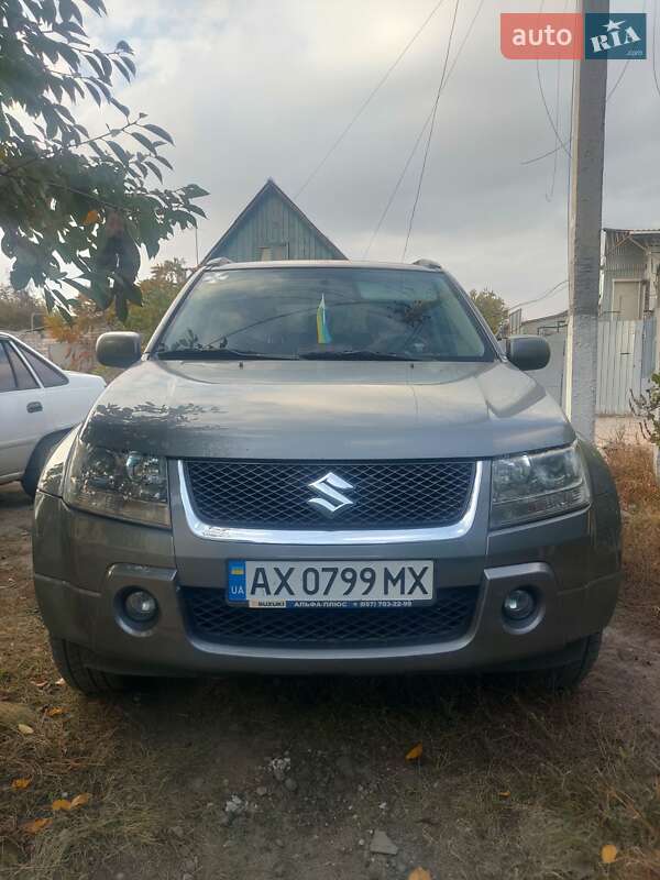 Suzuki Grand vitara (2005)