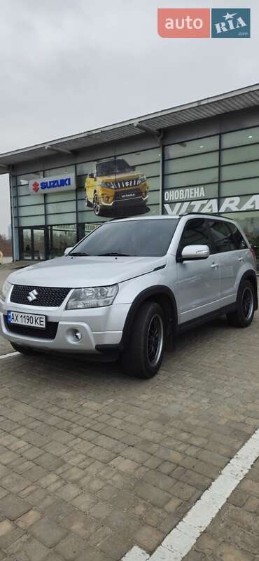 Suzuki Grand vitara (2010)