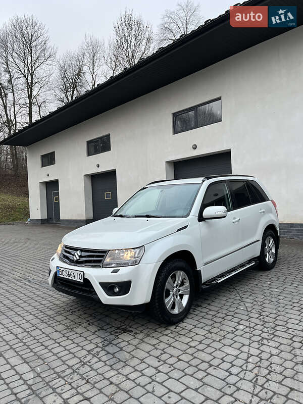 Suzuki Grand vitara (2012)