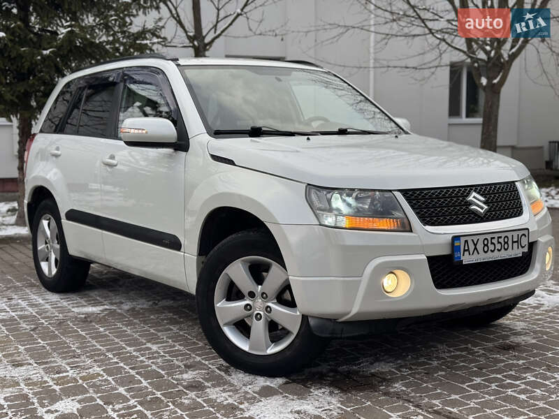 Suzuki Grand vitara (2010)