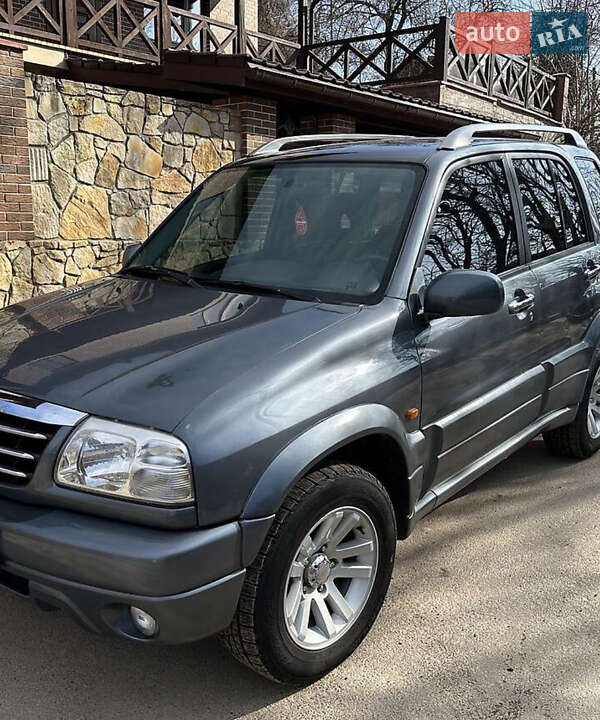 Suzuki Grand vitara (2004)