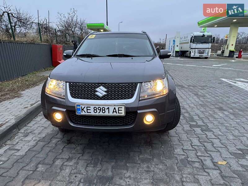 Suzuki Grand vitara (2011)