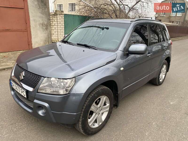 Suzuki Grand vitara (2008)