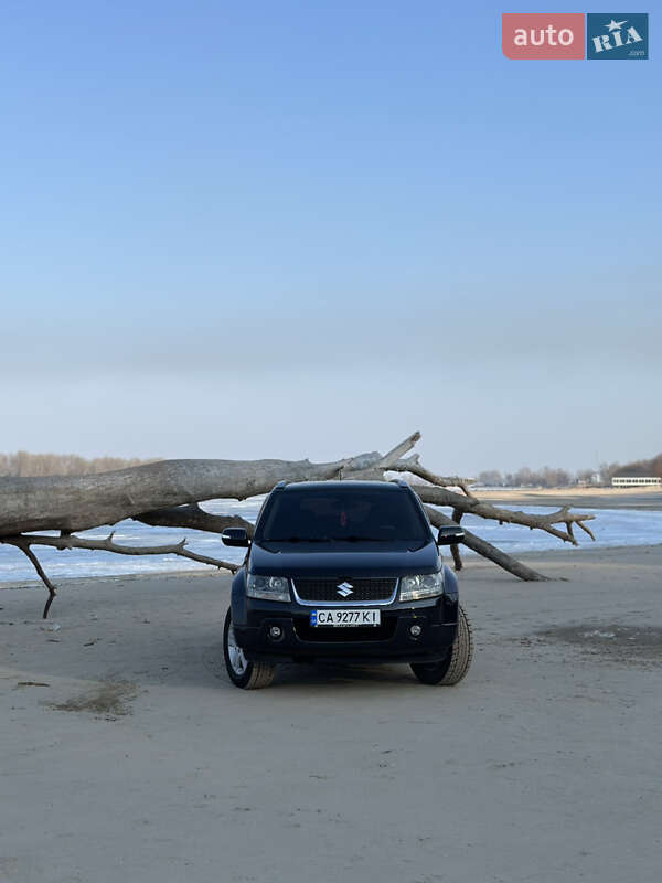 Suzuki Grand vitara (2008)