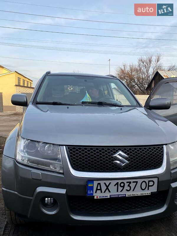 Suzuki Grand vitara (2006)