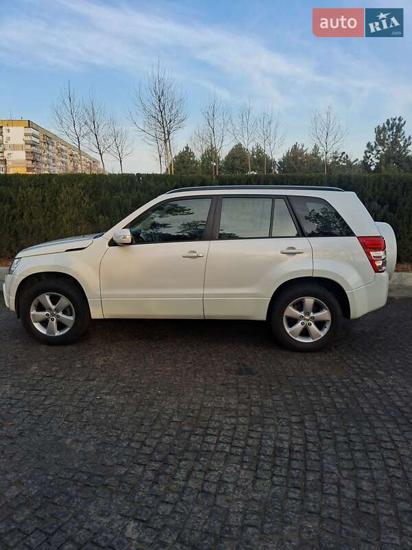 Suzuki Grand vitara (2010)