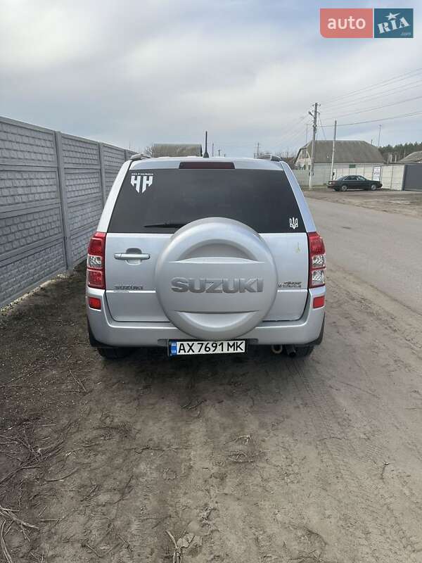 Suzuki Grand vitara (2006)