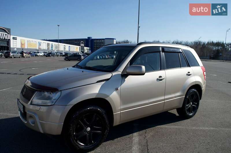 Suzuki Grand vitara (2006)