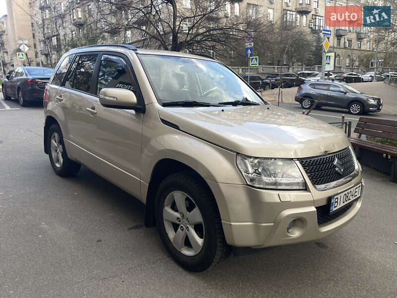 Suzuki Grand vitara (2008)