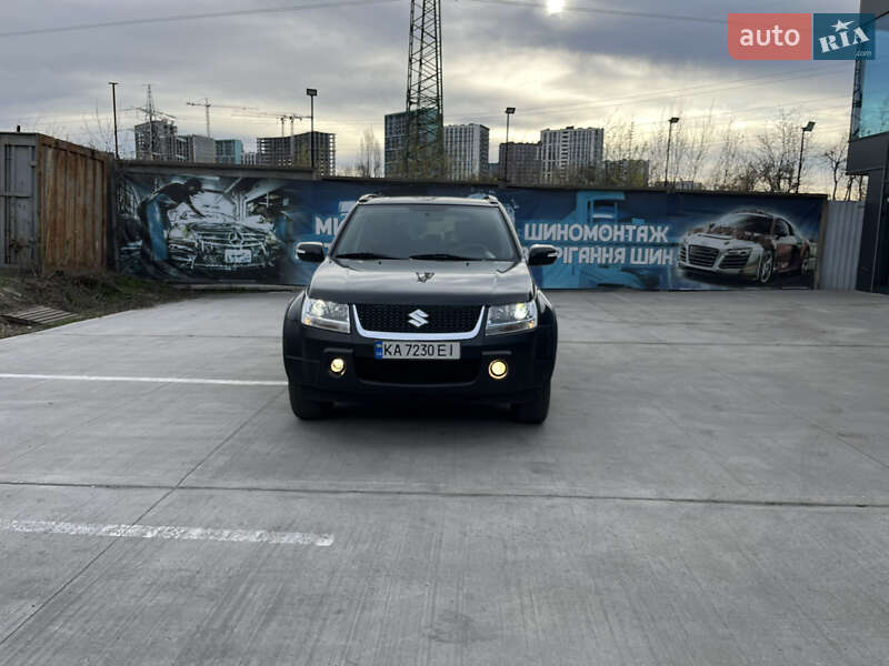 Suzuki Grand vitara (2008)