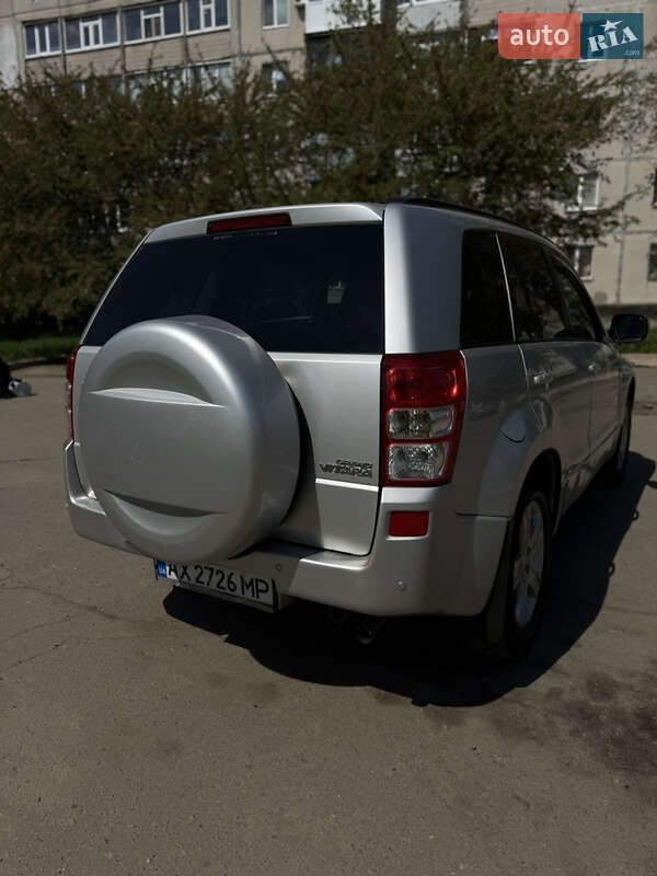 Suzuki Grand vitara (2006)