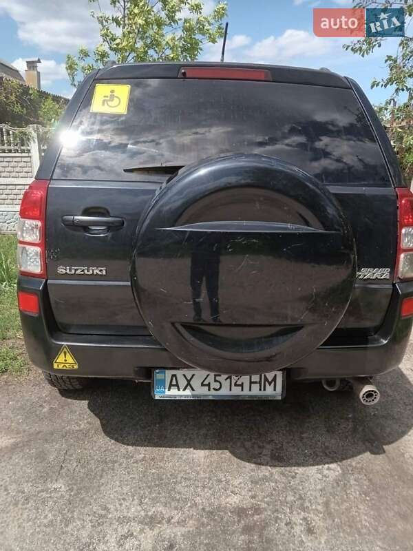 Suzuki Grand vitara (2006)