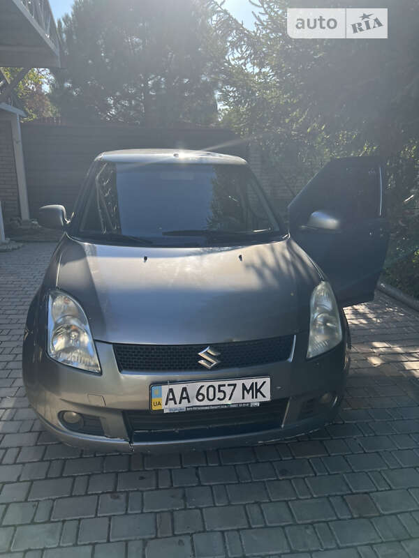 Suzuki Swift (2008)