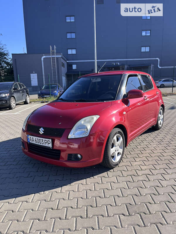 Suzuki Swift (2005)