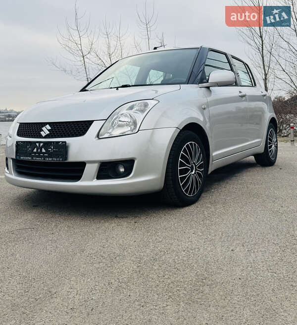 Suzuki Swift (2008)