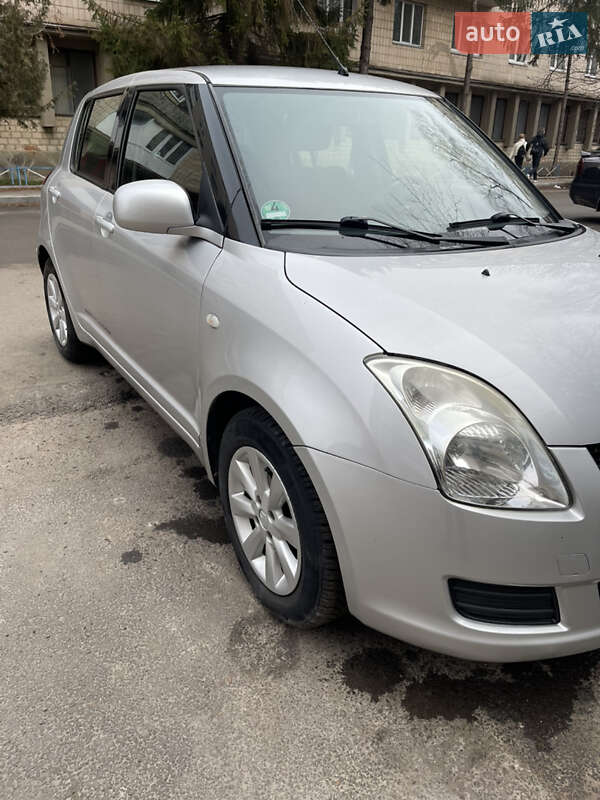 Suzuki Swift (2008)