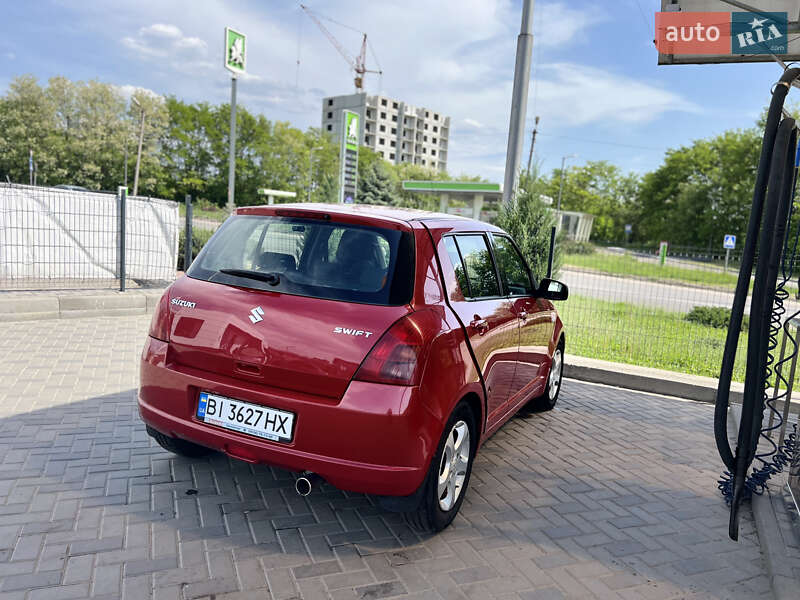 Suzuki Swift (2005)