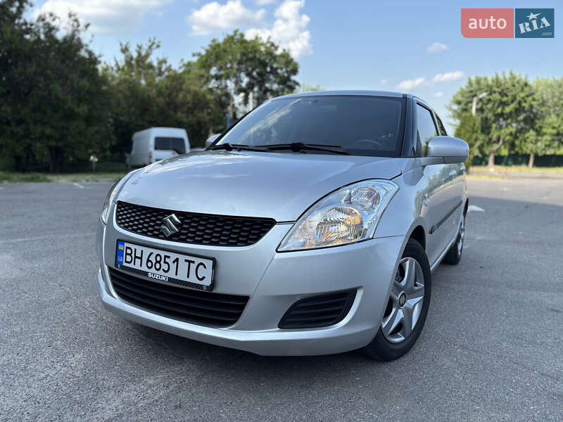 Suzuki Swift (2011)
