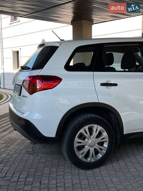 Suzuki Vitara (2017)