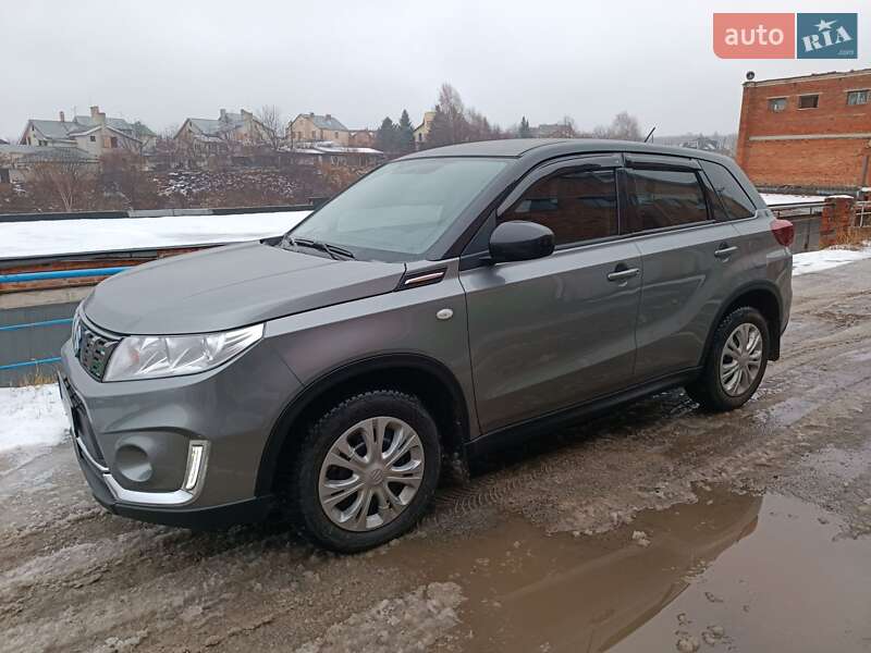 Suzuki Vitara (2022)