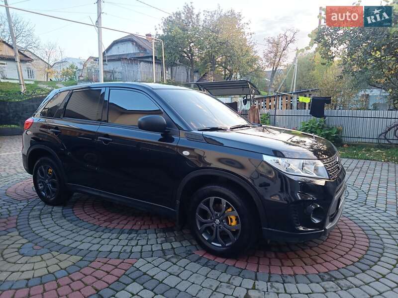 Suzuki Vitara (2017)
