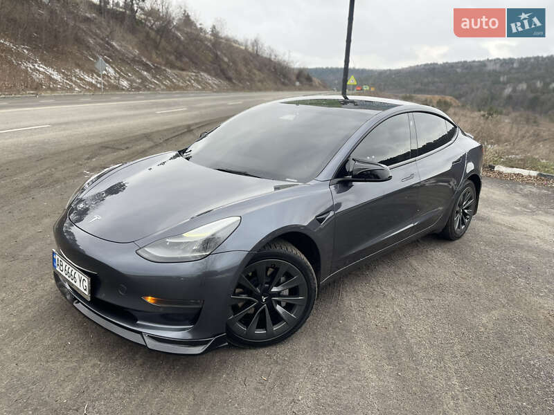 Tesla Model 3 (2021)