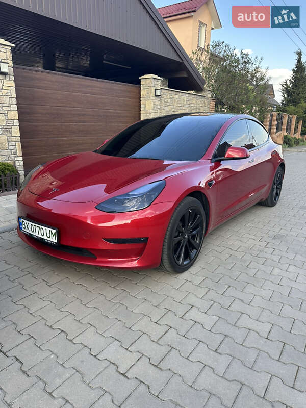 Tesla Model 3 (2022)