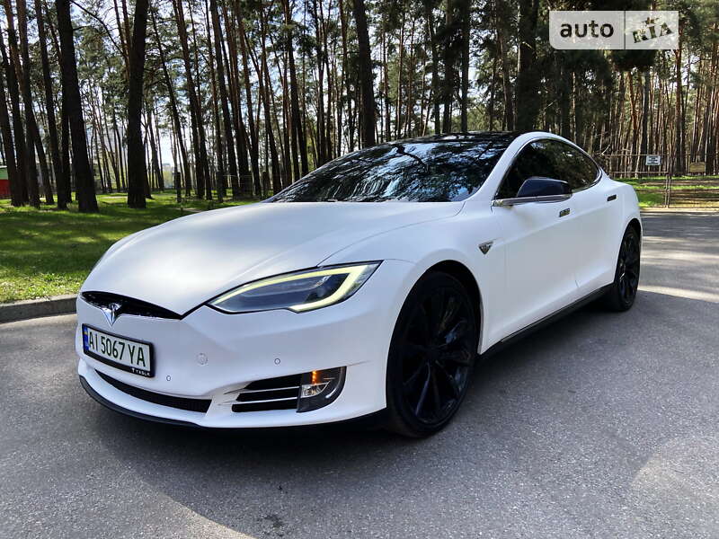 Tesla Model s (2013)