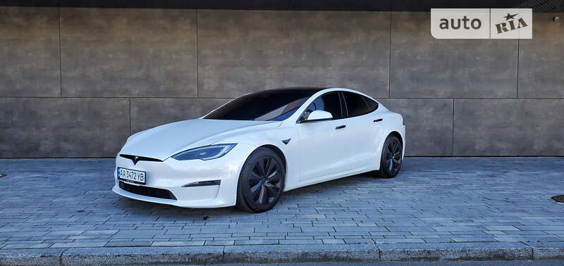 Tesla Model s (2022)