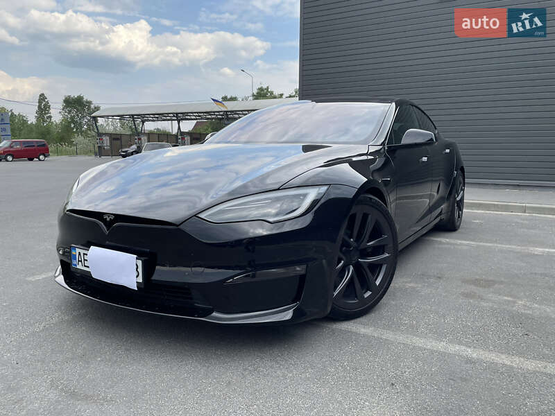 Tesla Model s (2022)