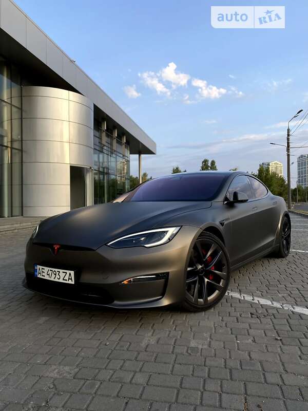 Tesla Model s (2023)