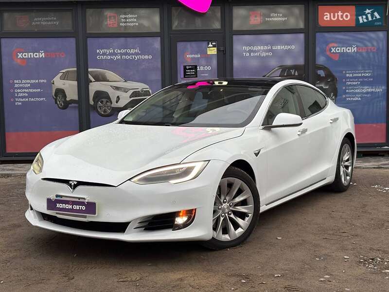 Tesla Model s (2016)