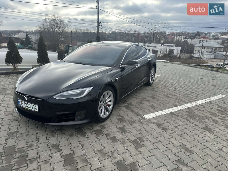 Tesla Model s (2016)