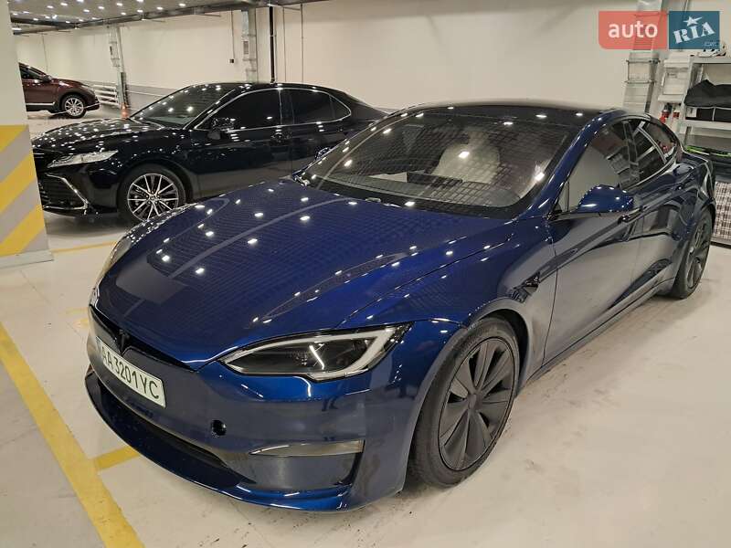 Tesla Model s (2022)