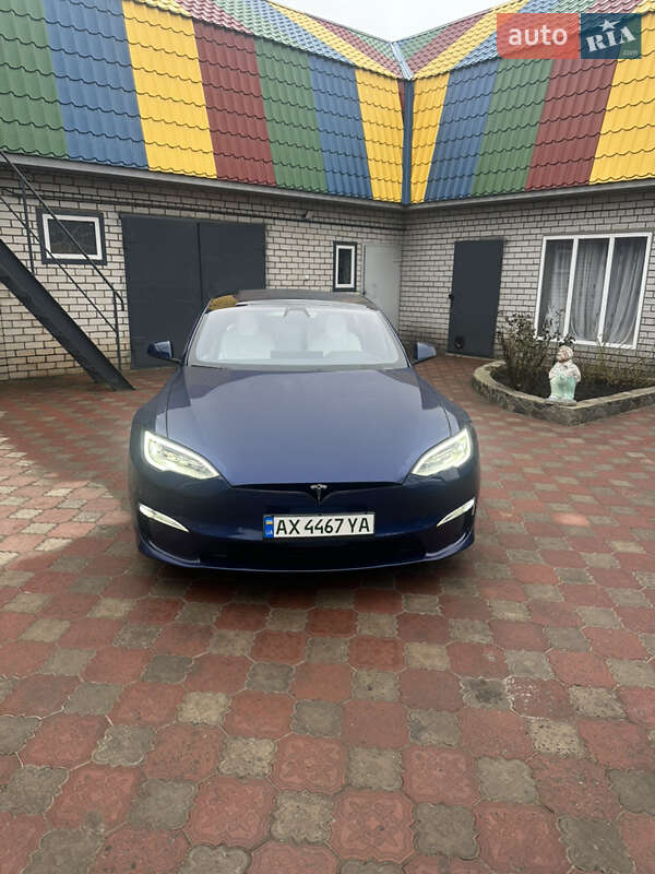 Tesla Model s (2022)