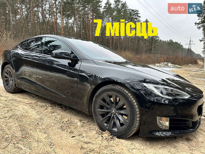 Tesla Model s (2019)