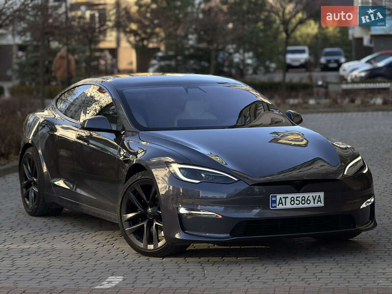 Tesla Model s (2022)